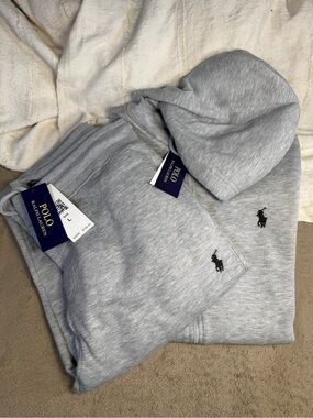 Polo by Ralph Lauren Men's Gray Sweatsuit with Hood and Embroidered Pony